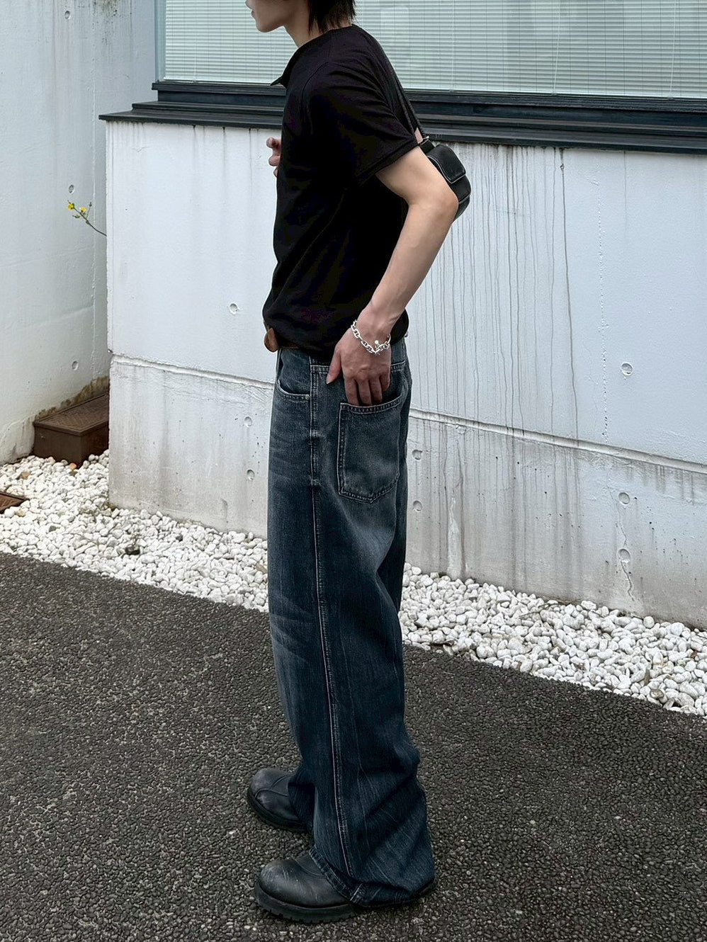 受注制【Chikashitsu +】washed slim denim pants
