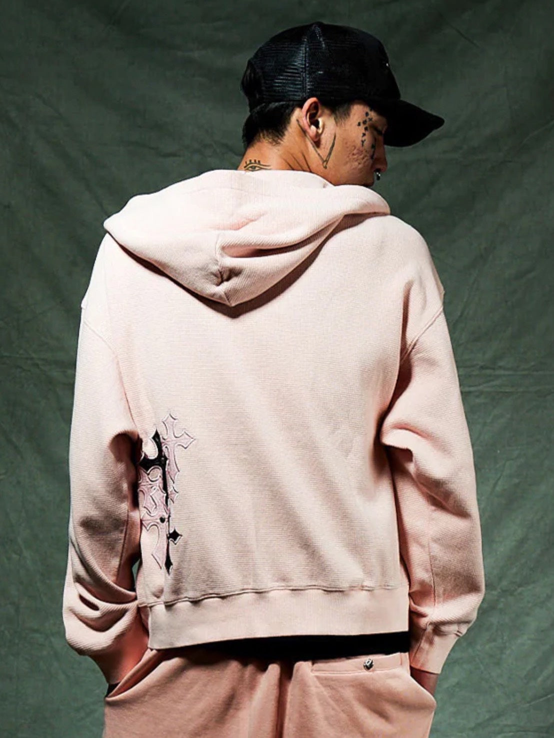 【SUPPLIER】Multiple Cross Leather Patch Thermal Zip Hoodie