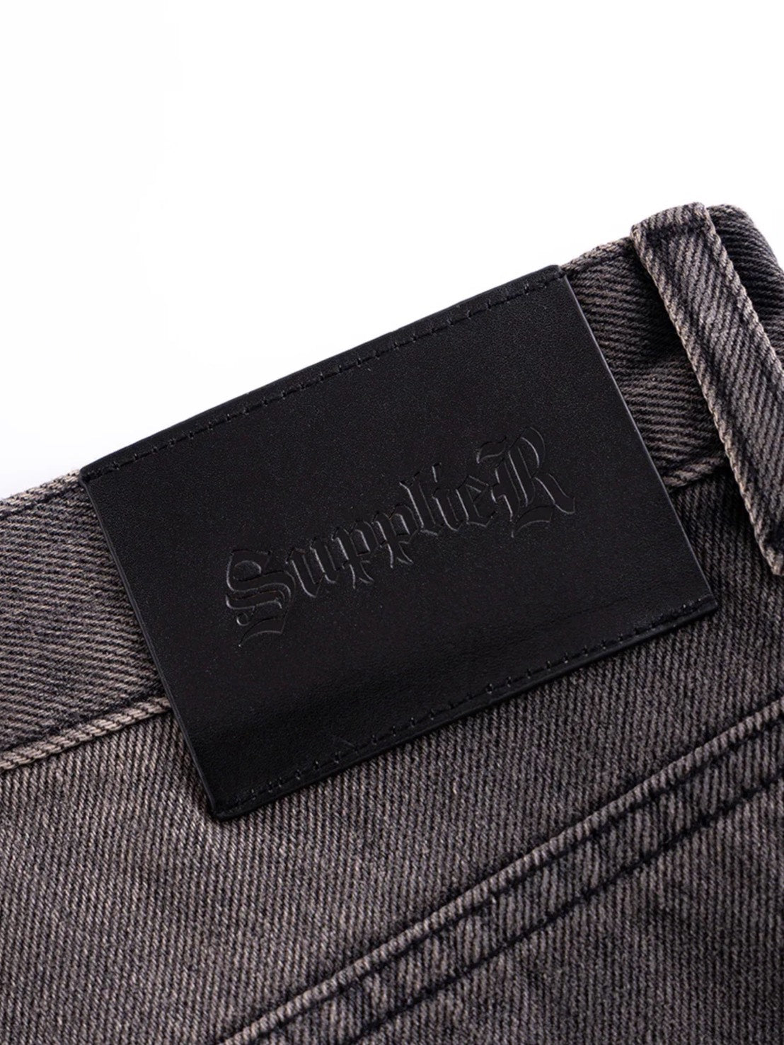【SUPPLIER】Royal Cross Rhinestone Baggy Denim Shorts