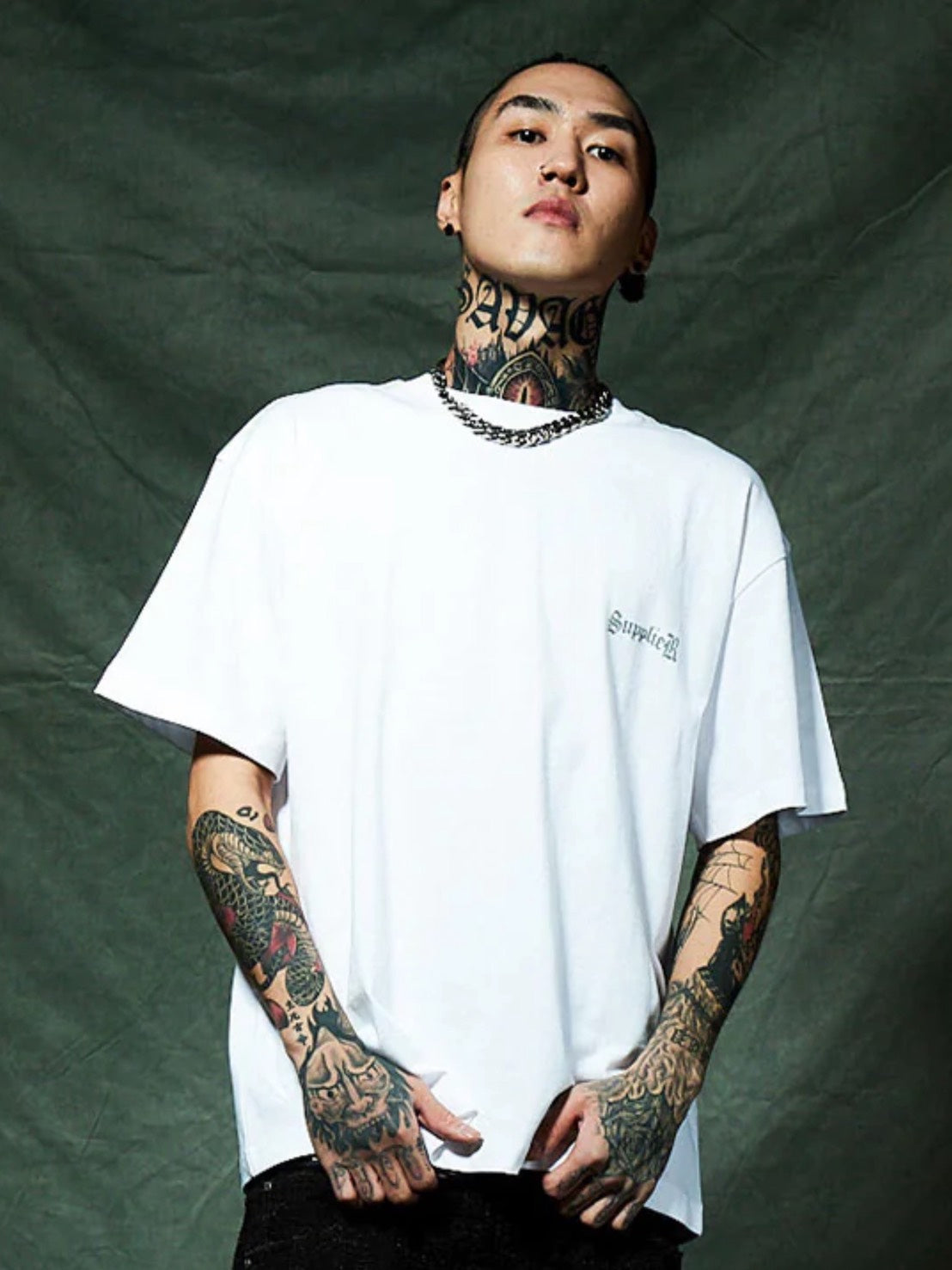 【SUPPLIER】Spray Cross Rhinestone Tee