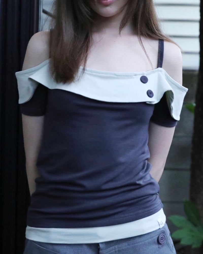 【Uglyshadow】BUTTON CONTRAST OFF-SHOULDER