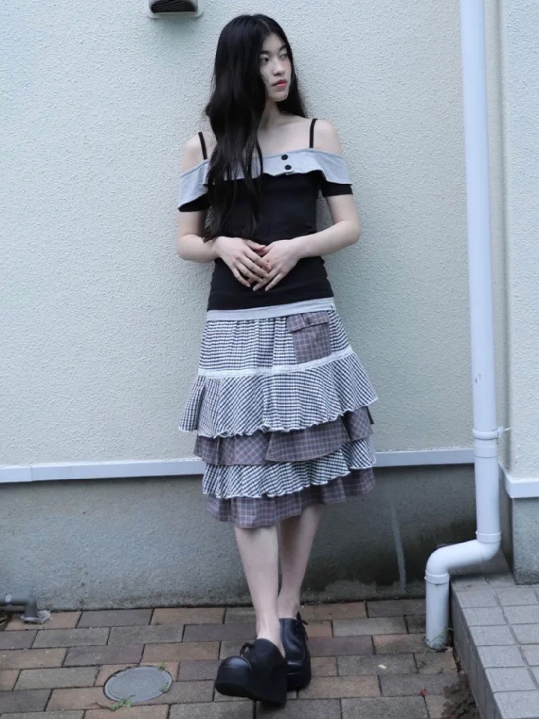 【Uglyshadow】BUTTON CONTRAST OFF-SHOULDER