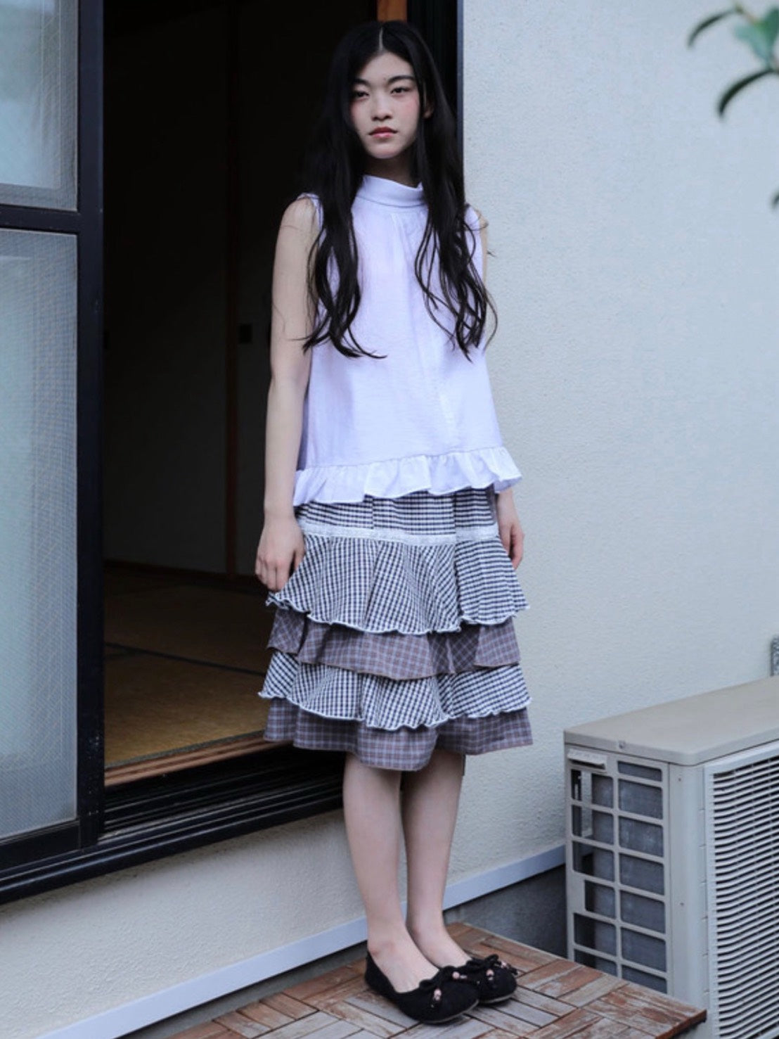 【Uglyshadow】HIGH-NECK FRILL SLEEVELESS