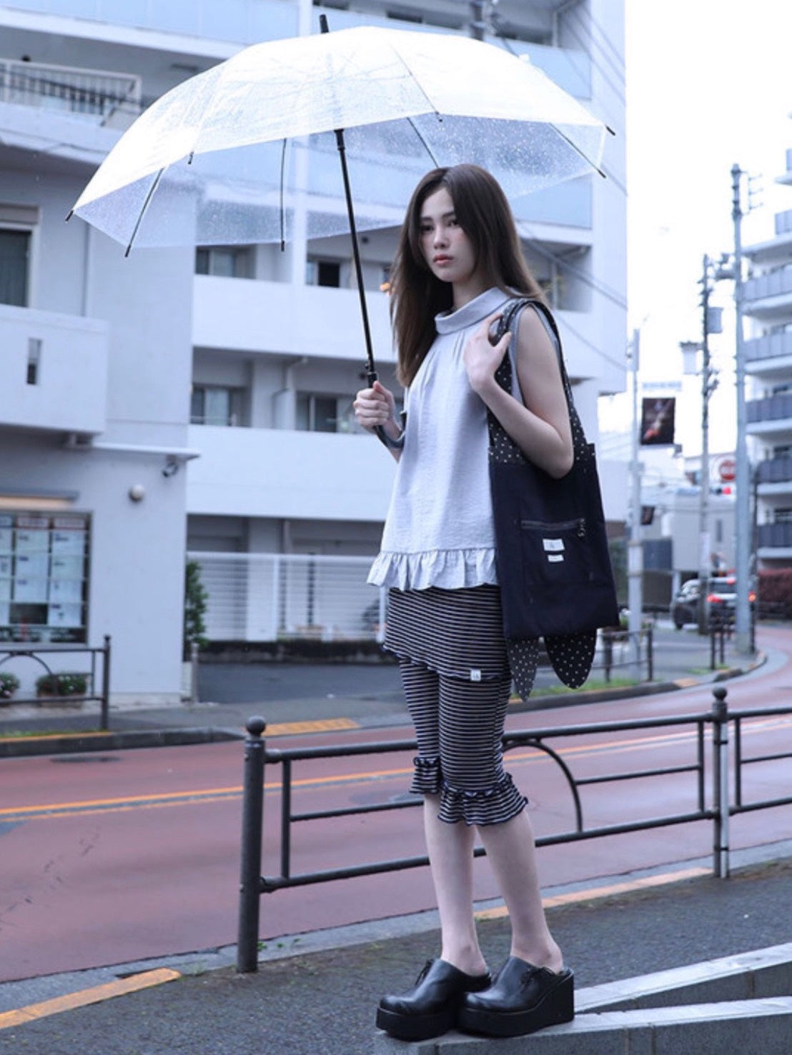 【Uglyshadow】HIGH-NECK FRILL SLEEVELESS
