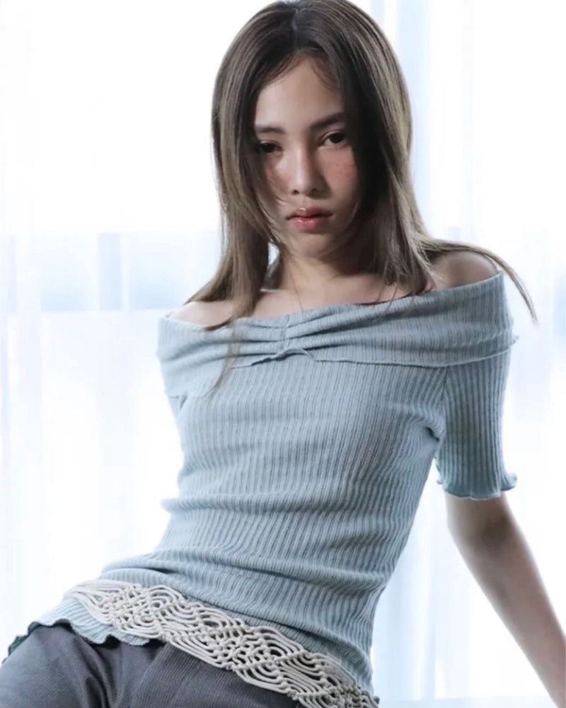 【Uglyshadow】ASYMMETRIC RIB OFF-SHOULDER TEE