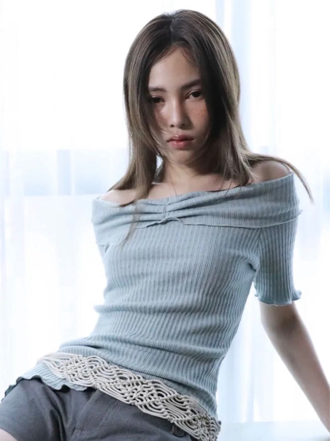 【Uglyshadow】ASYMMETRIC RIB OFF-SHOULDER TEE