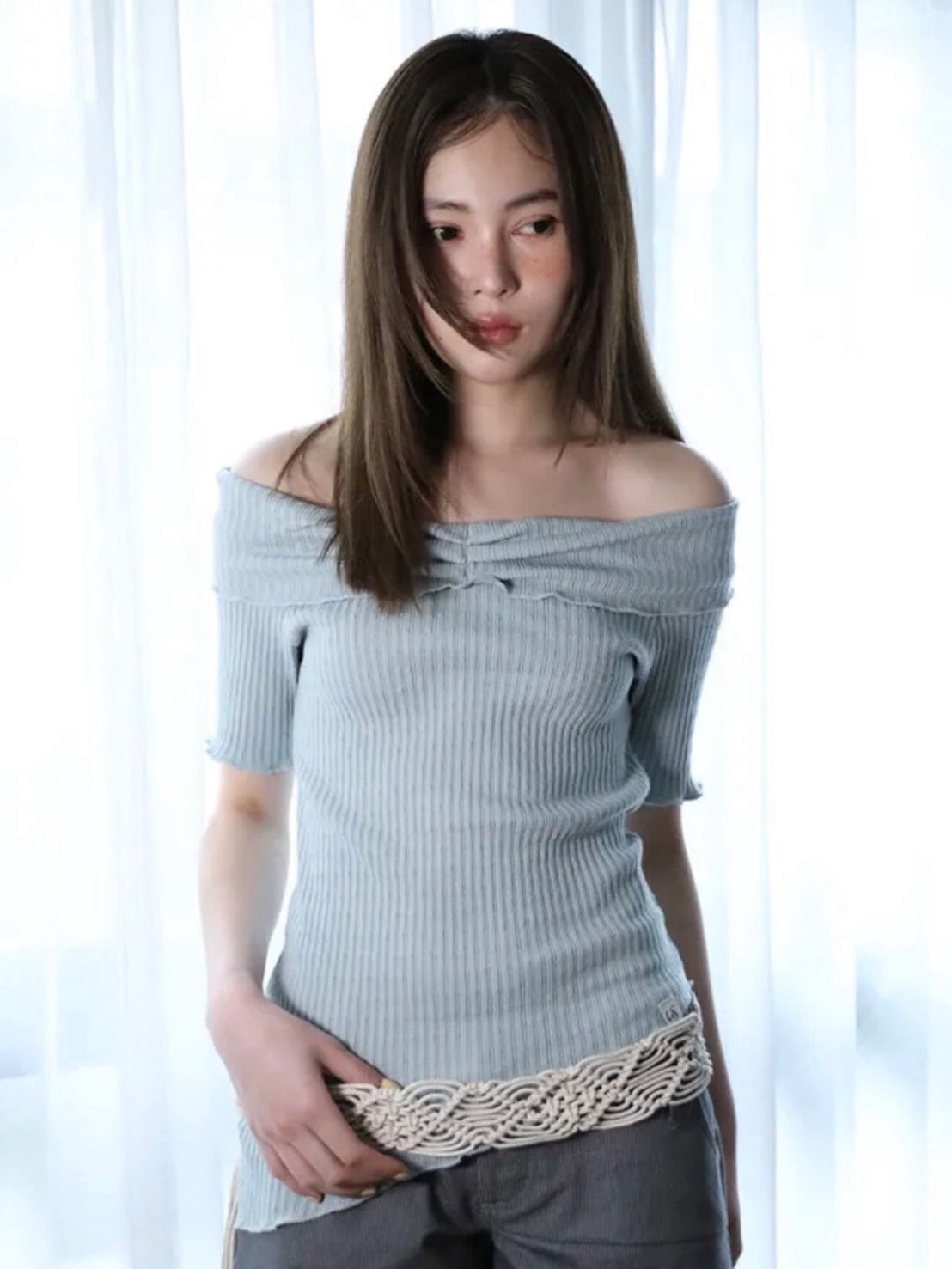 【Uglyshadow】ASYMMETRIC RIB OFF-SHOULDER TEE