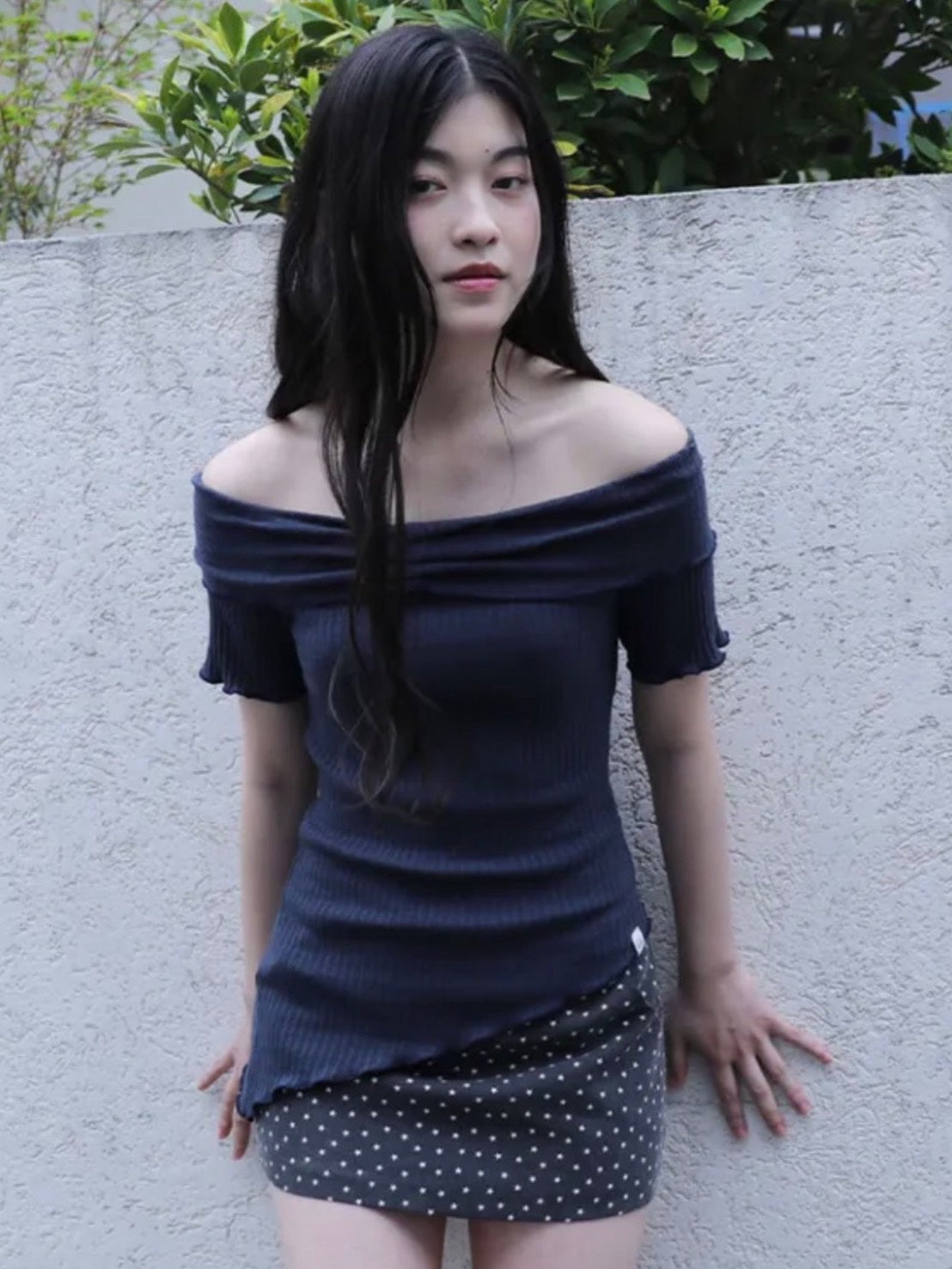 【Uglyshadow】ASYMMETRIC RIB OFF-SHOULDER TEE