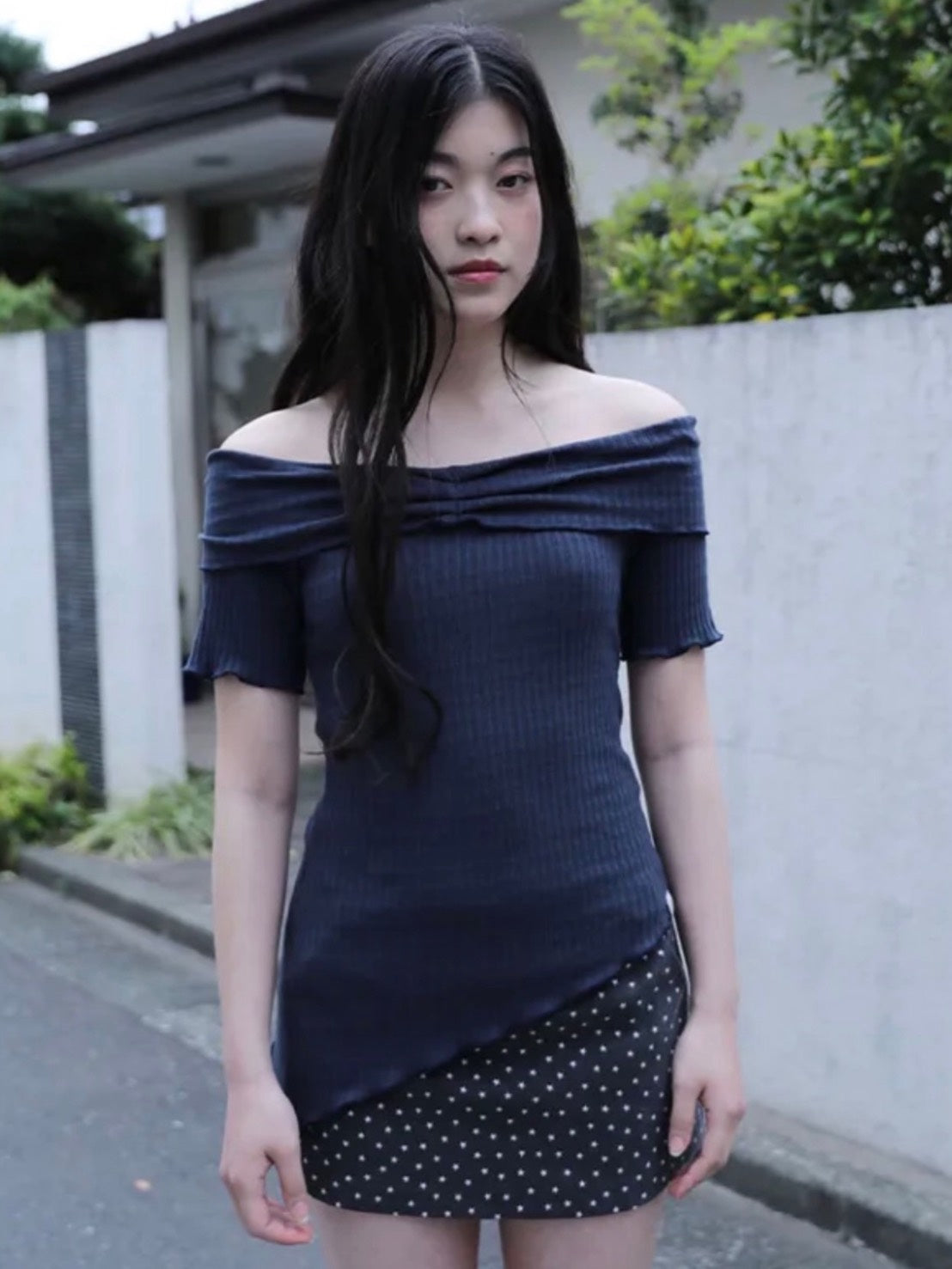 【Uglyshadow】ASYMMETRIC RIB OFF-SHOULDER TEE