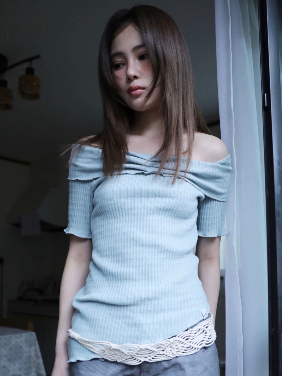 【Uglyshadow】ASYMMETRIC RIB OFF-SHOULDER TEE