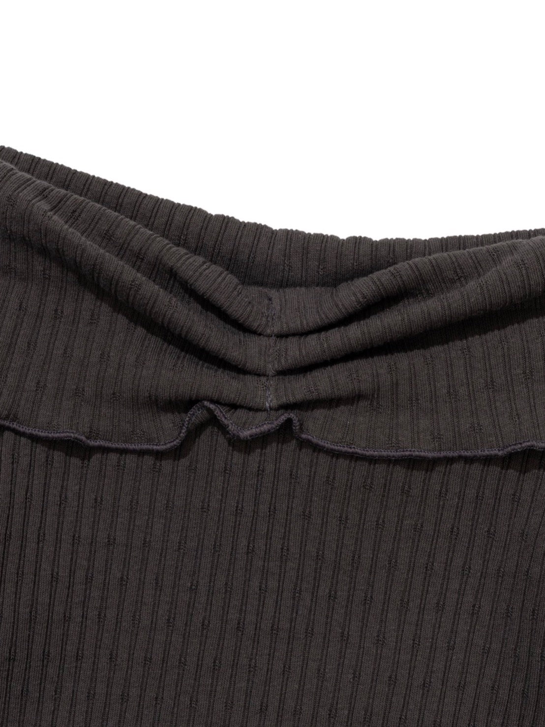 【Uglyshadow】ASYMMETRIC RIB OFF-SHOULDER TEE