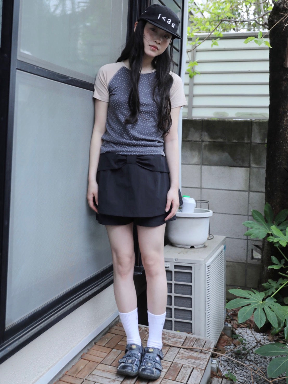 6/15 21:00発売【Uglyshadow】GIANT RIBBON SKIRT PANTS