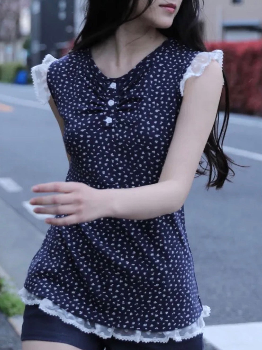 6/15 21:00 発売【Uglyshadow】FLOWER LACE SLEEVELESS 2