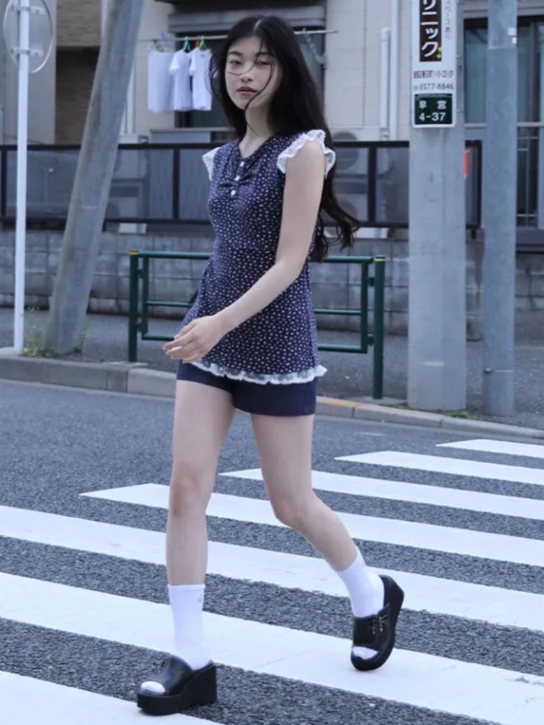 6/15 21:00 発売【Uglyshadow】FLOWER LACE SLEEVELESS 2