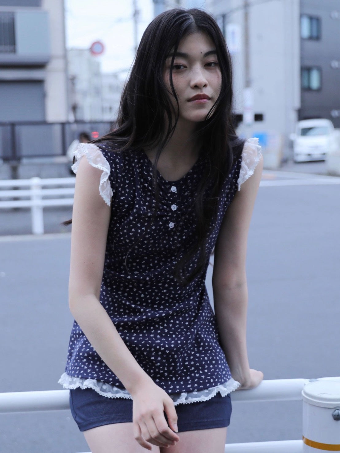 6/15 21:00 発売【Uglyshadow】FLOWER LACE SLEEVELESS 2