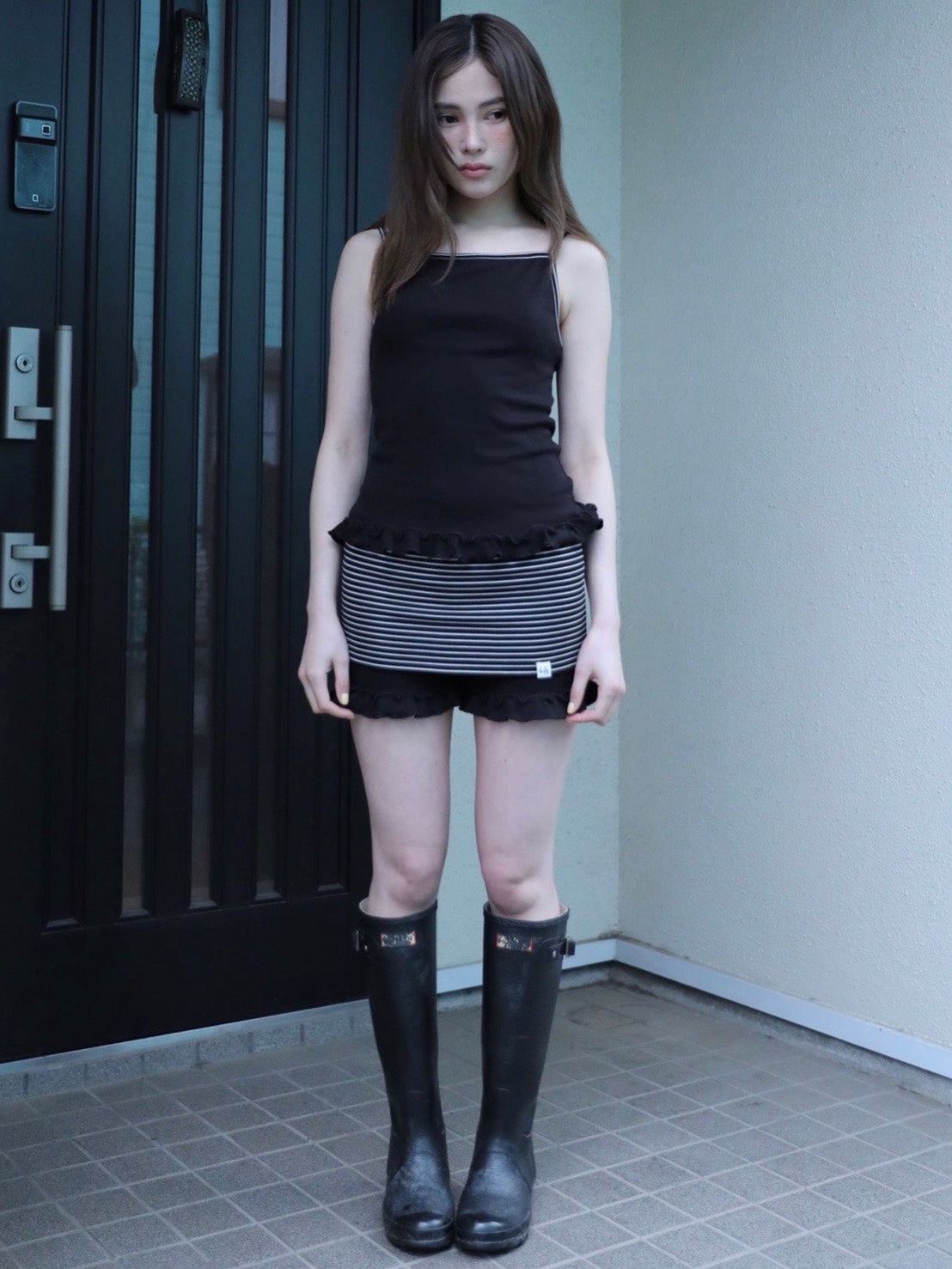 6/15 21:00発売【Uglyshadow】ST FRILL CONTRAST SLEEVELESS