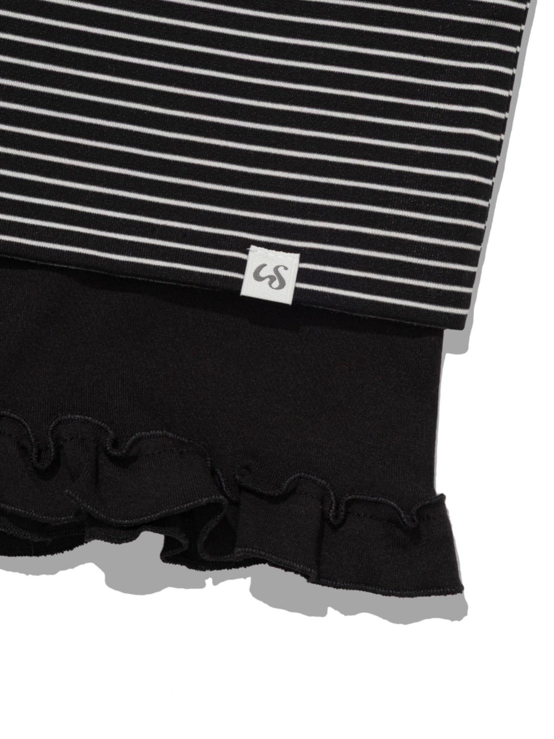 6/15 21:00発売【Uglyshadow】ST FRILL CONTRAST SHORTS