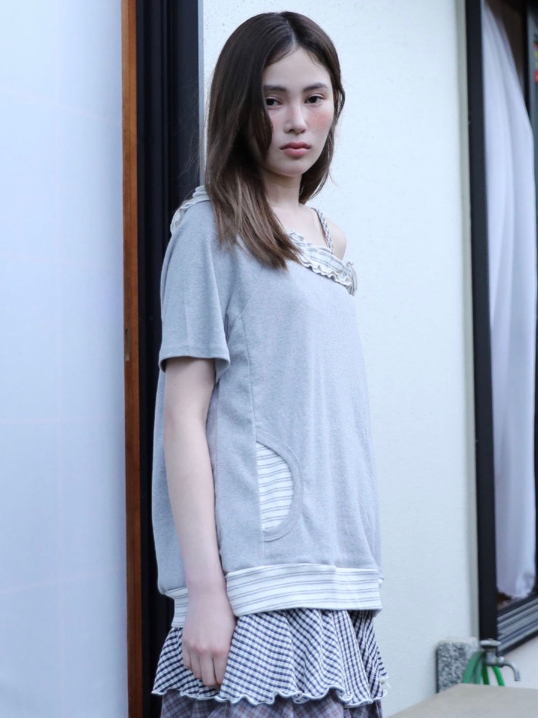 6/15 21:00発売【Uglyshadow】STRIPE FRILL OFF-SHOULDER