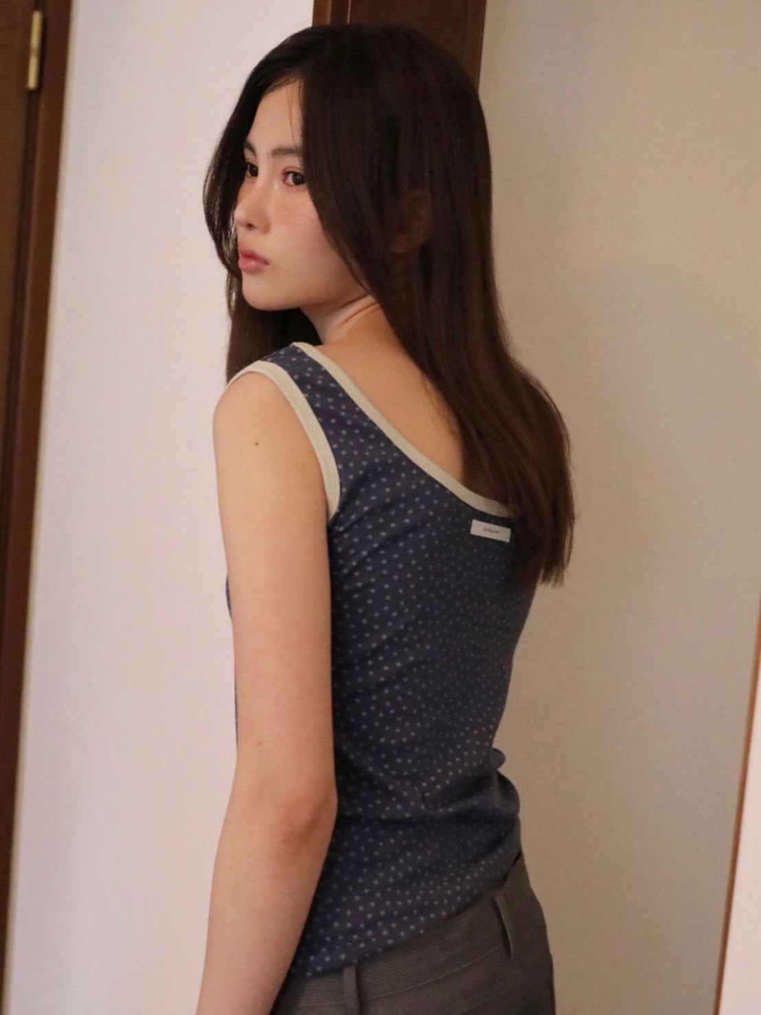 6/15 21:00発売【Uglyshadow】STAR CONTRAST SLEEVELESS