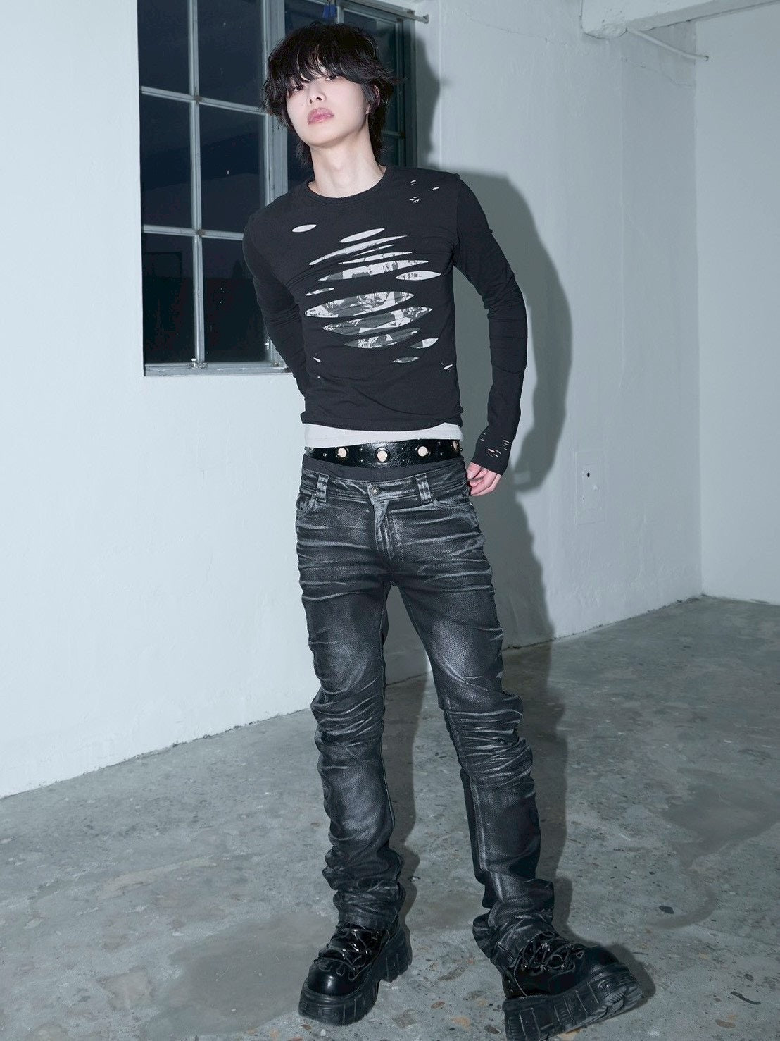 【LECYTO】Shadow Washed Curved Denim Pants
