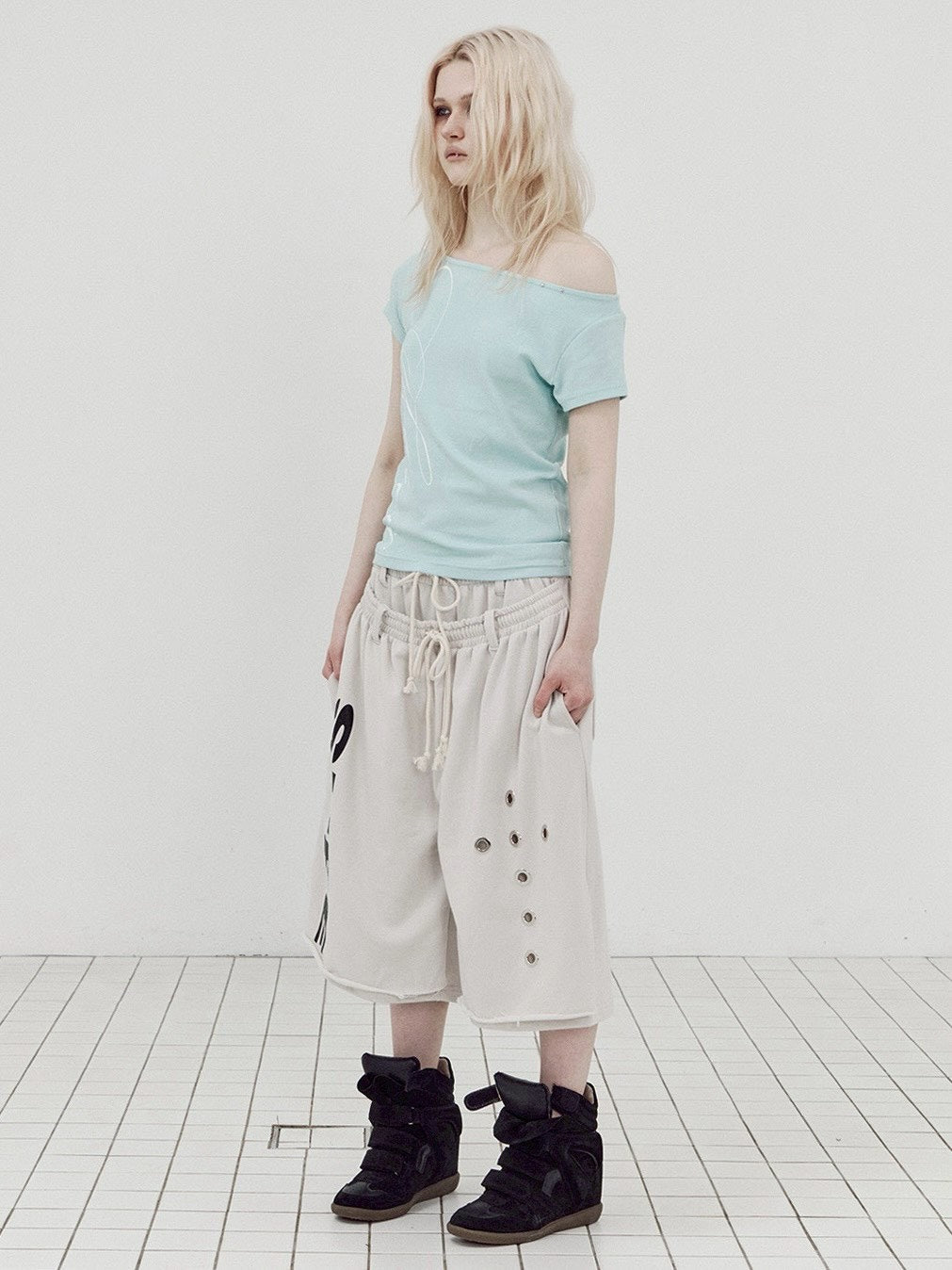 【SETUP-EXE】LACE CROSS T-SHIRT