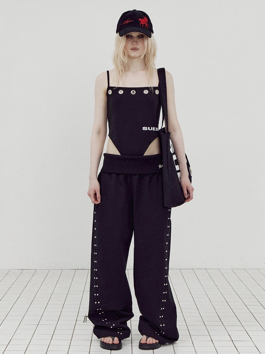 【SETUP-EXE】EYELET LOGO BODYSUIT