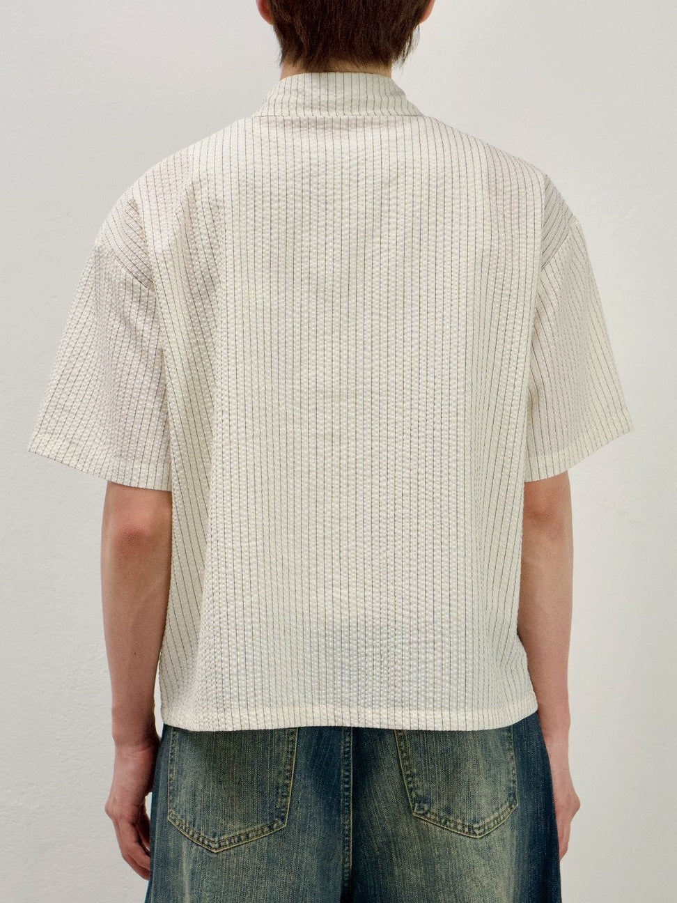 受注制【Chikashitsu +】seersucker crop shirt (2color)