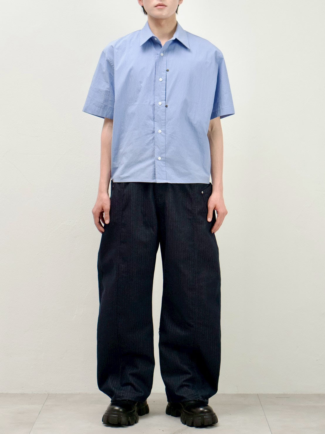 受注制【Chikashitsu +】cropped rivet shirt (3color)