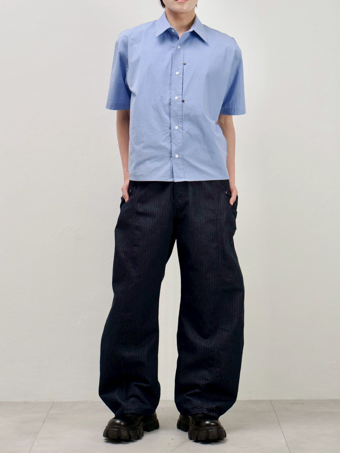受注制【Chikashitsu +】cropped rivet shirt (3color)