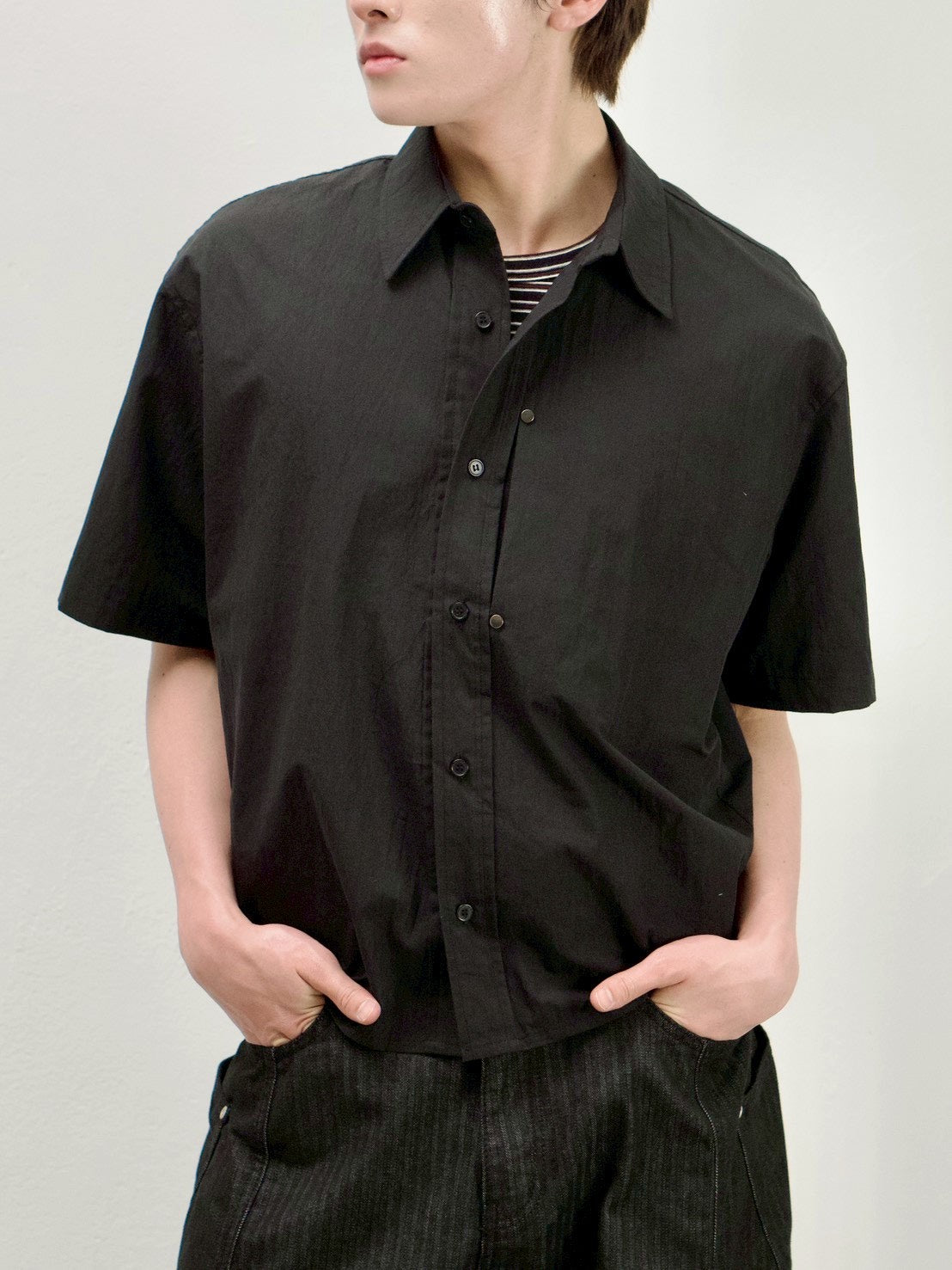 受注制【Chikashitsu +】cropped rivet shirt (3color)