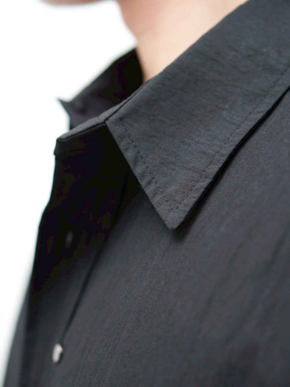 受注制【Chikashitsu +】cropped rivet shirt (3color)