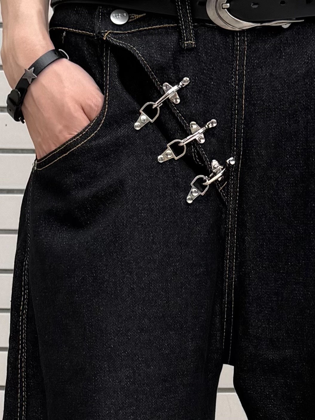 HEP FIVE店WEB限定受注制【Chikashitsu +】buckle point denim pants