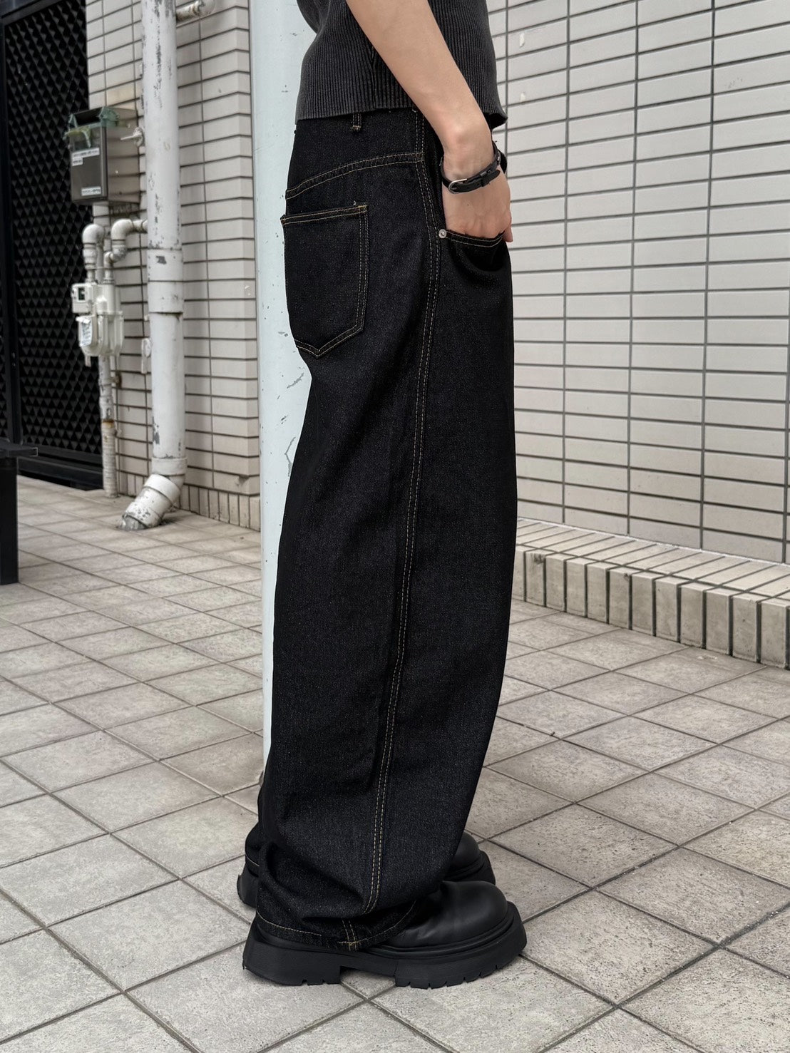 HEP FIVE店WEB限定受注制【Chikashitsu +】buckle point denim pants
