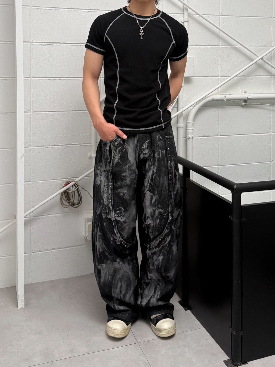 HEP FIVE店WEB限定受注制【Chikashitsu +】contrast stitch slim tee (3color)