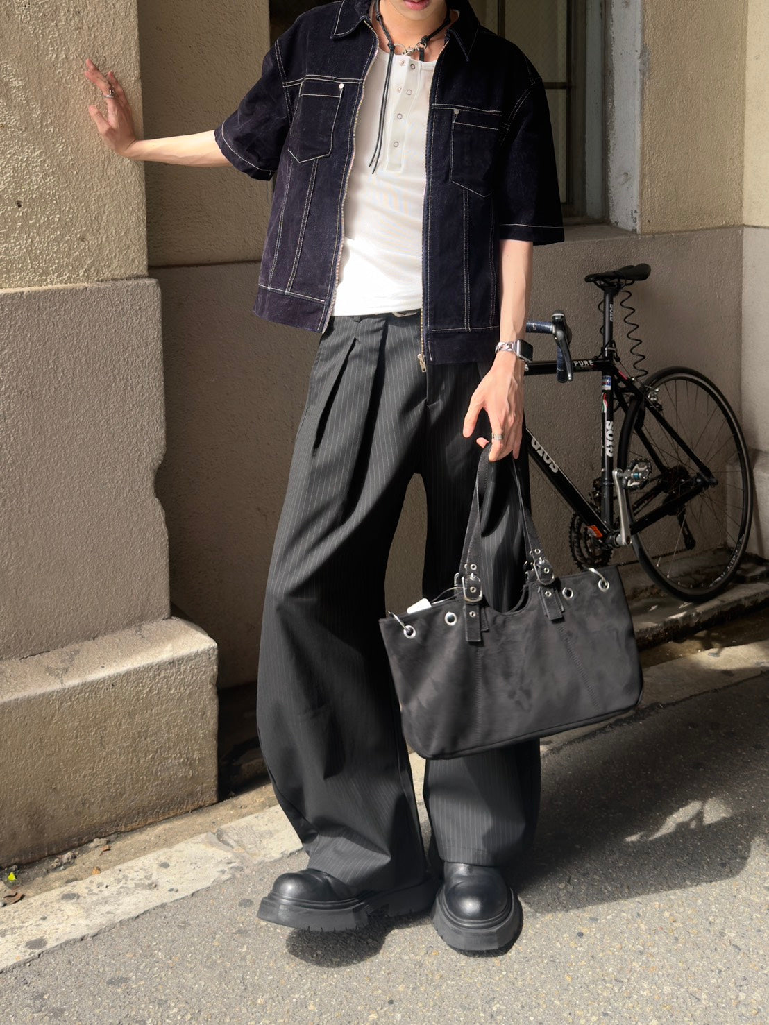 HEP FIVE店WEB限定受注制【Chikashitsu +】eyelet suede shoulder bag (2color)