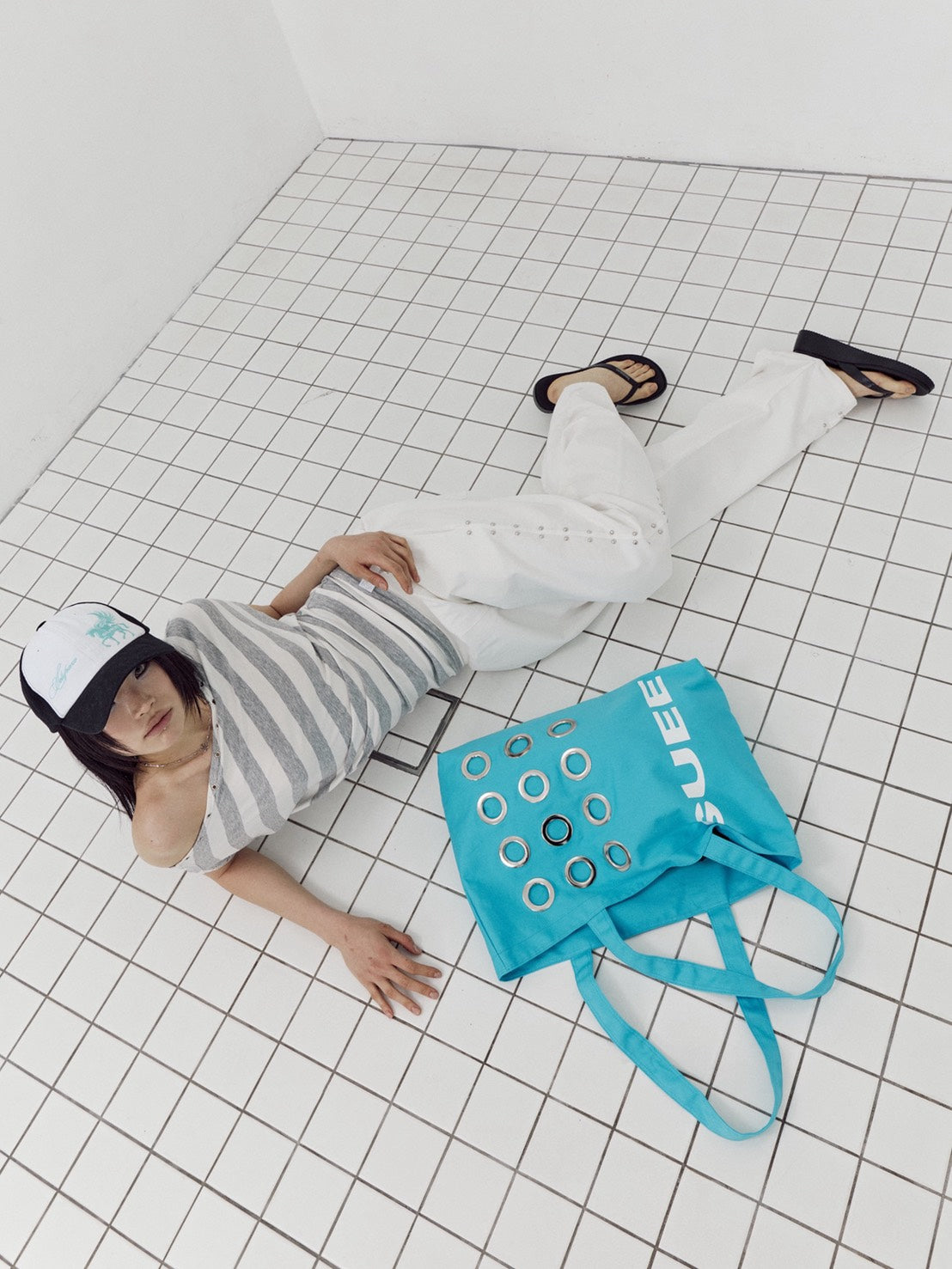 【SETUP-EXE】BULLET HOLE SHOPPER BAG