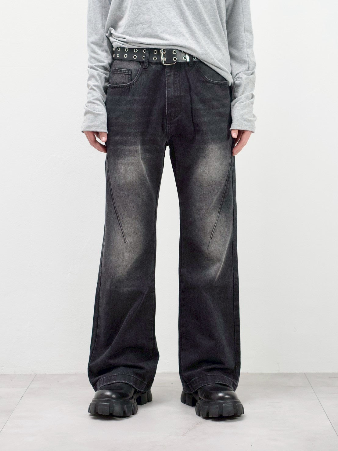 受注制【Chikashitsu +】washed bootscut denim pants(black)