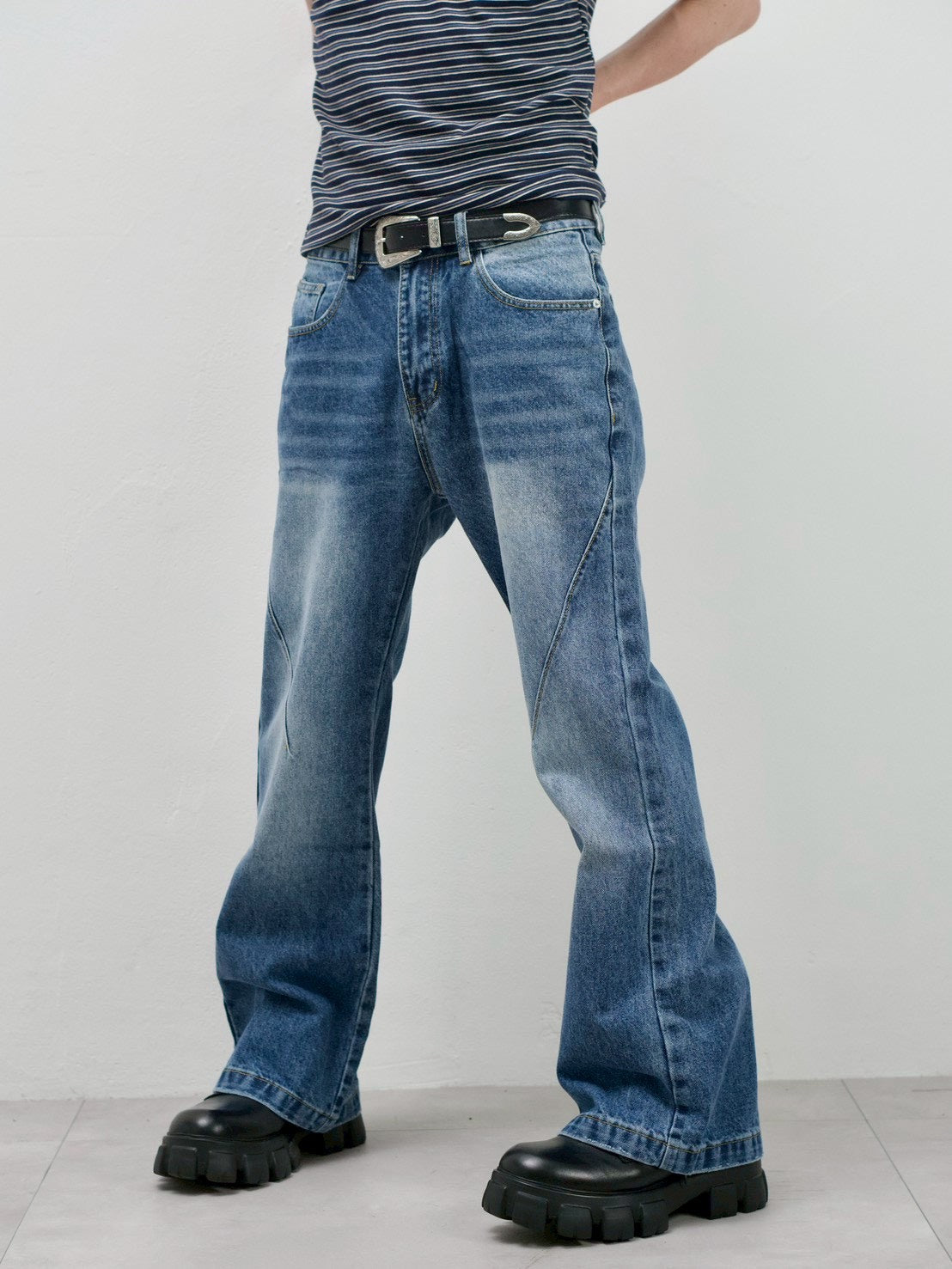 受注制【Chikashitsu +】washed bootscut denim pants(black)