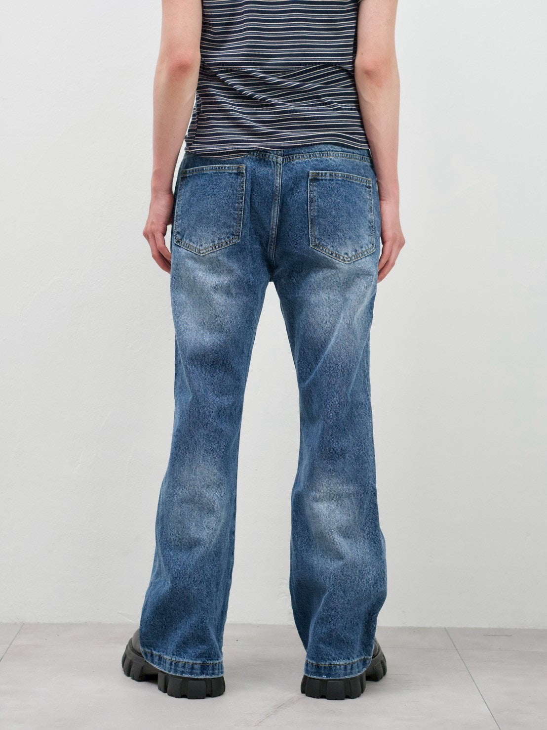 受注制【Chikashitsu +】washed bootscut denim pants(black)