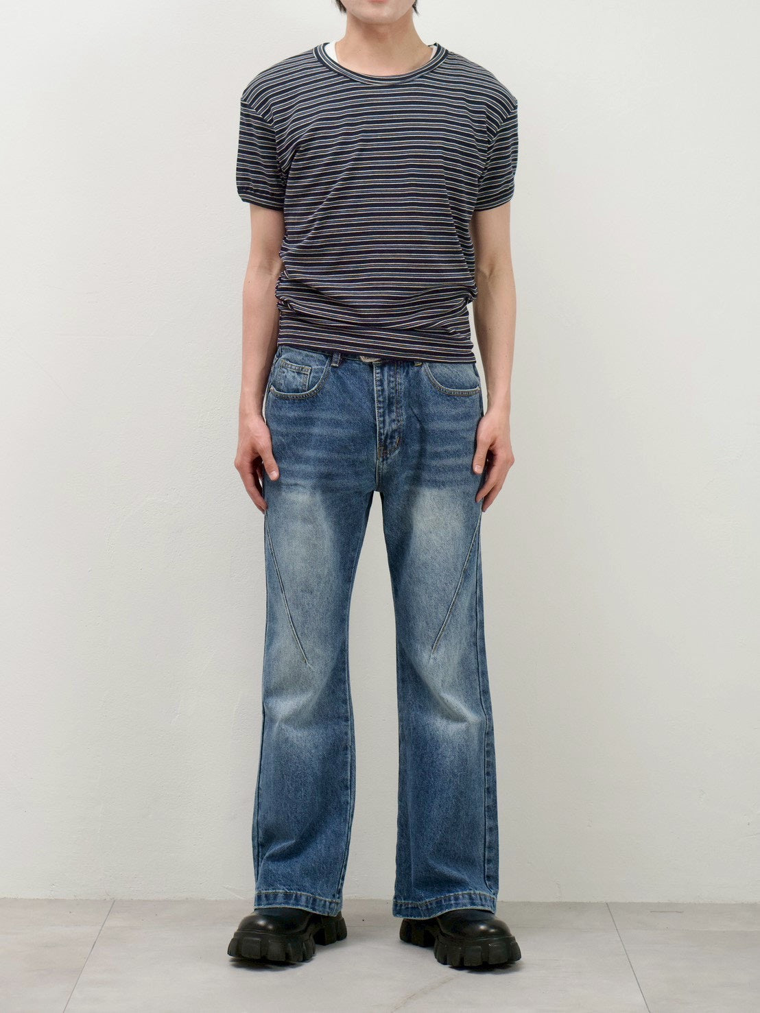 受注制【Chikashitsu +】washed bootscut denim pants(black)