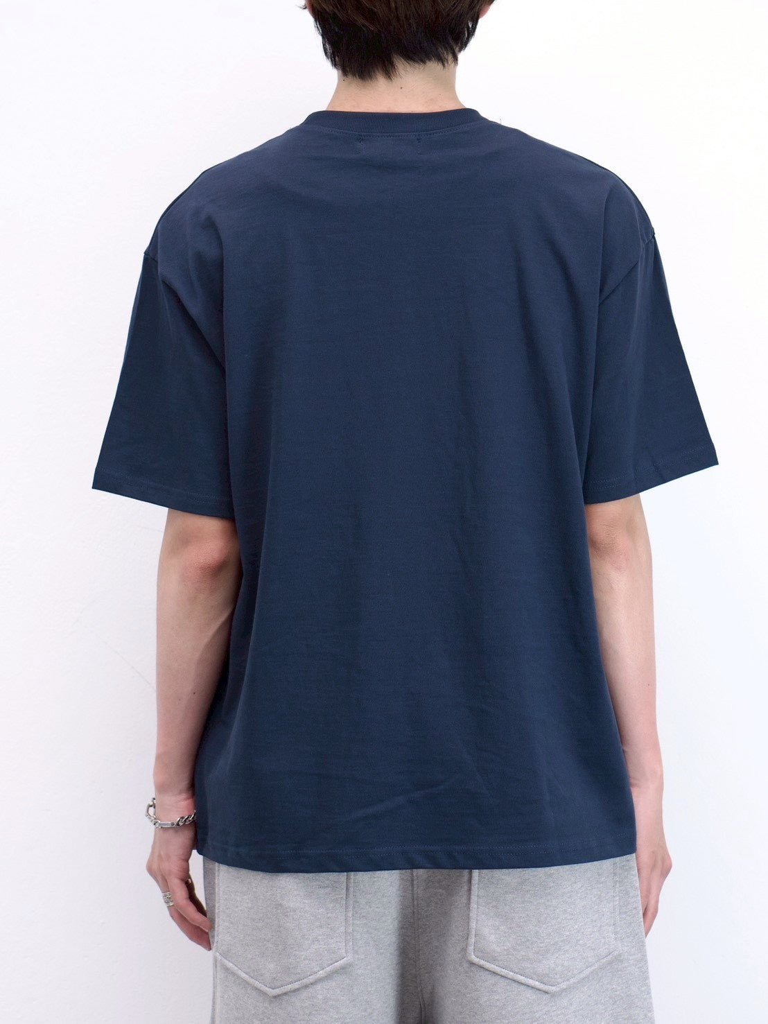 受注制【Chikashitsu +】clean star graphic t-shirt (3color)