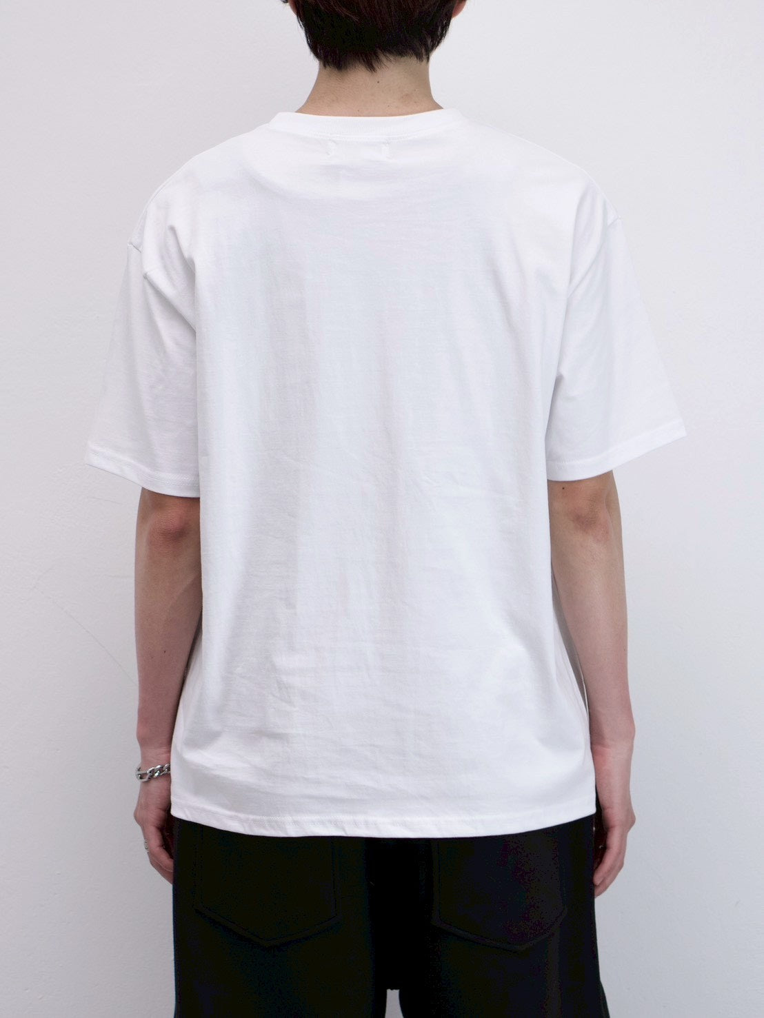 受注制【Chikashitsu +】clean star graphic t-shirt (3color)