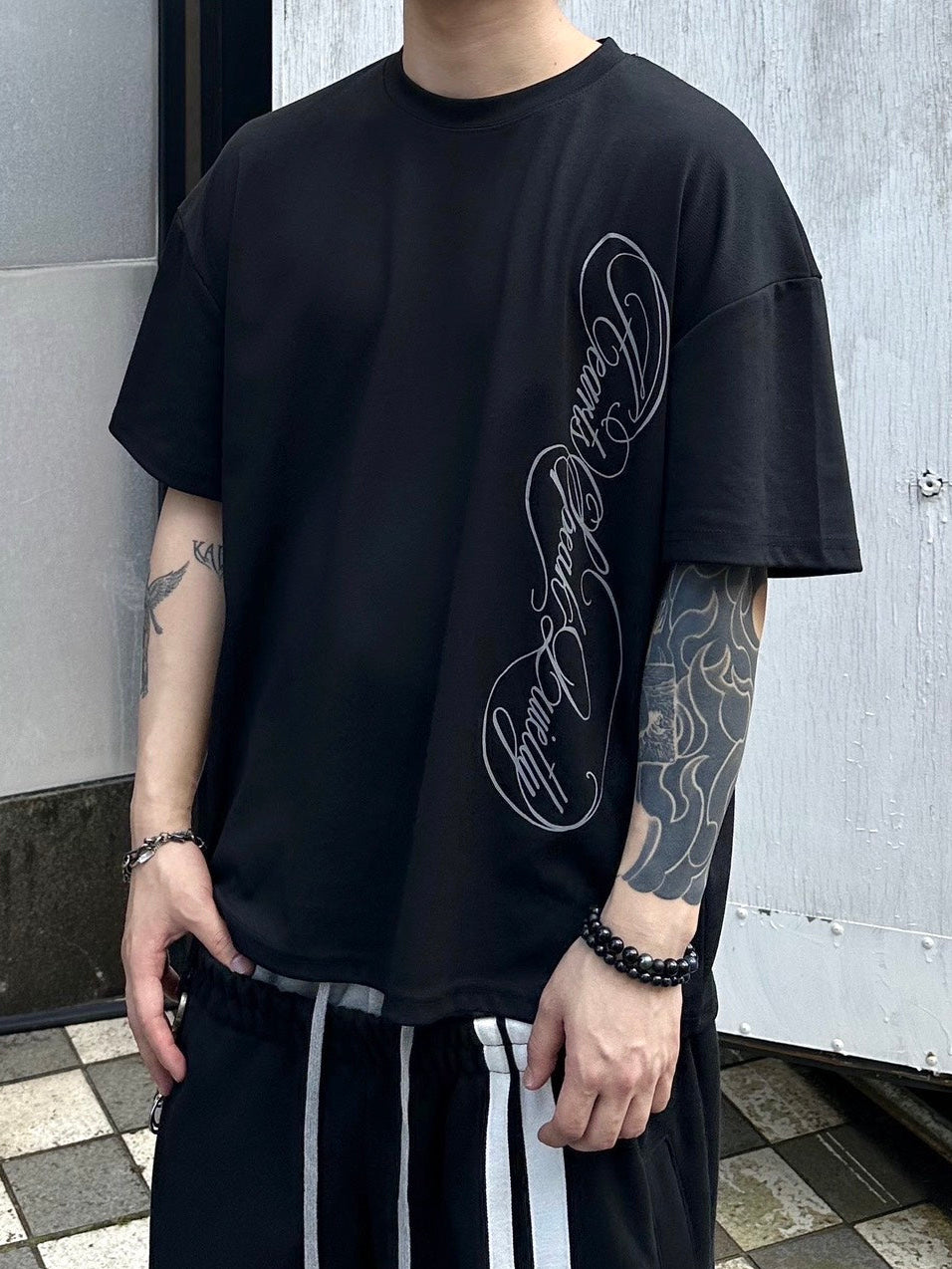 受注制【Chikashitsu +】vertical script crop t-shirt (3color)