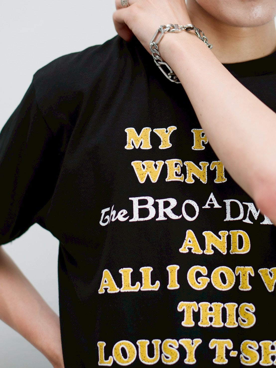 受注制【Chikashitsu +】college message t-shirt (3color)