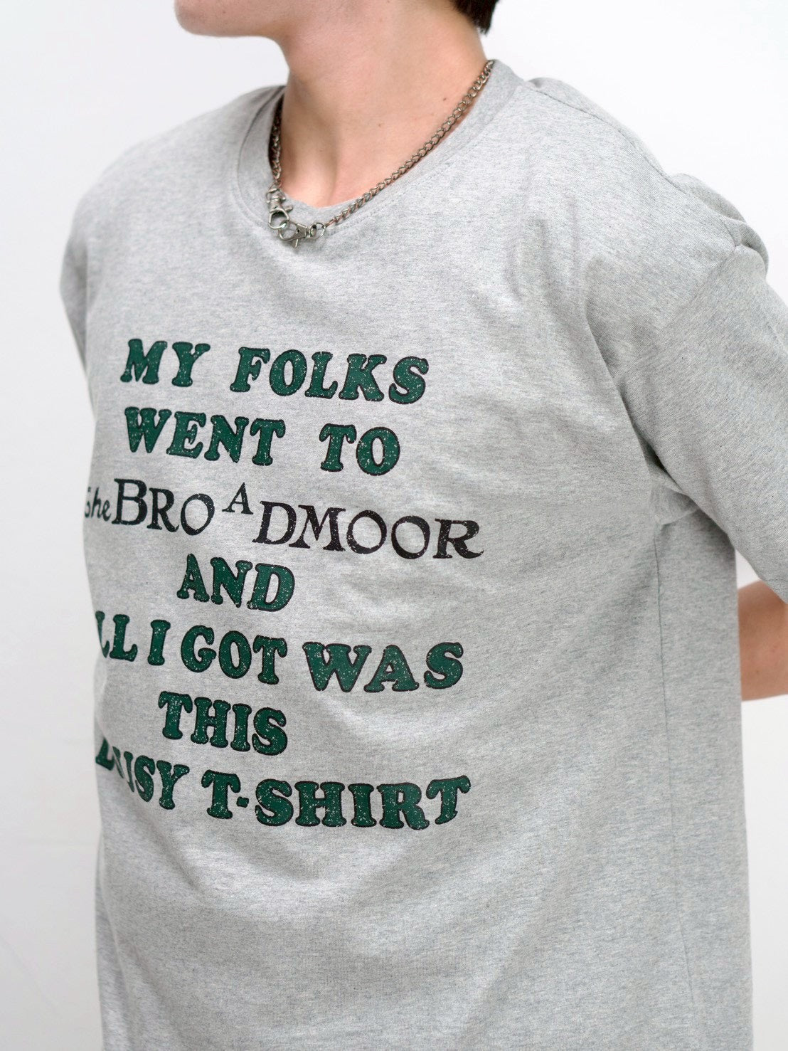 受注制【Chikashitsu +】college message t-shirt (3color)