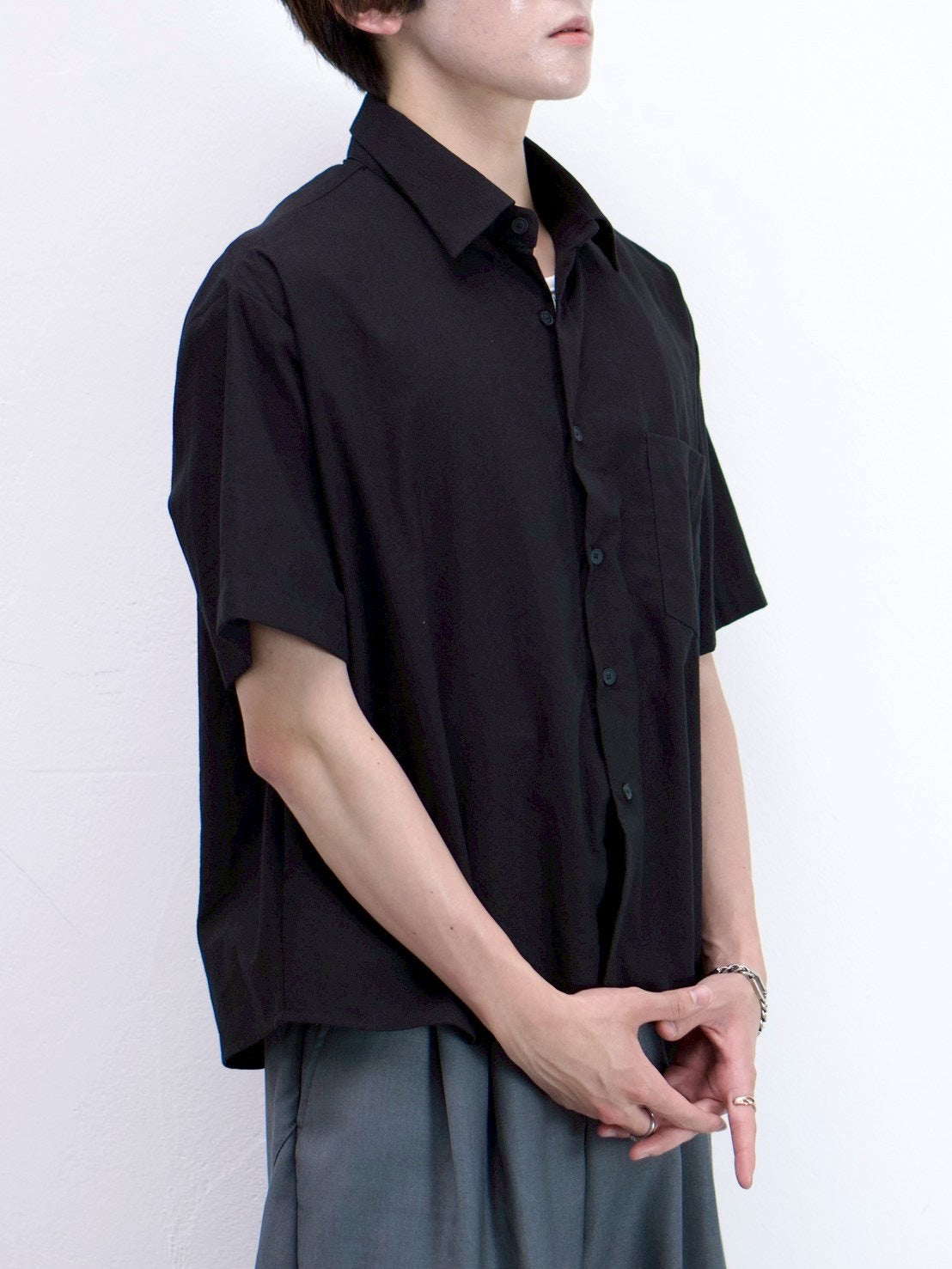 受注制【Chikashitsu +】bio wash cropped half sleeve shirt (3color)