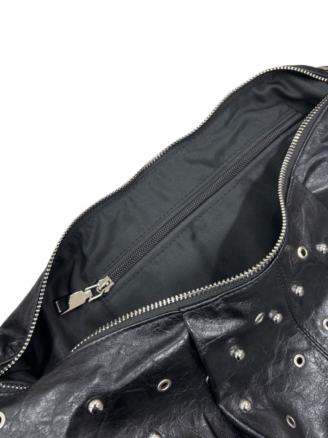 HEP FIVE店WEB限定受注制【Chikashitsu＋】eyelet studs mixed cross bag (2color)