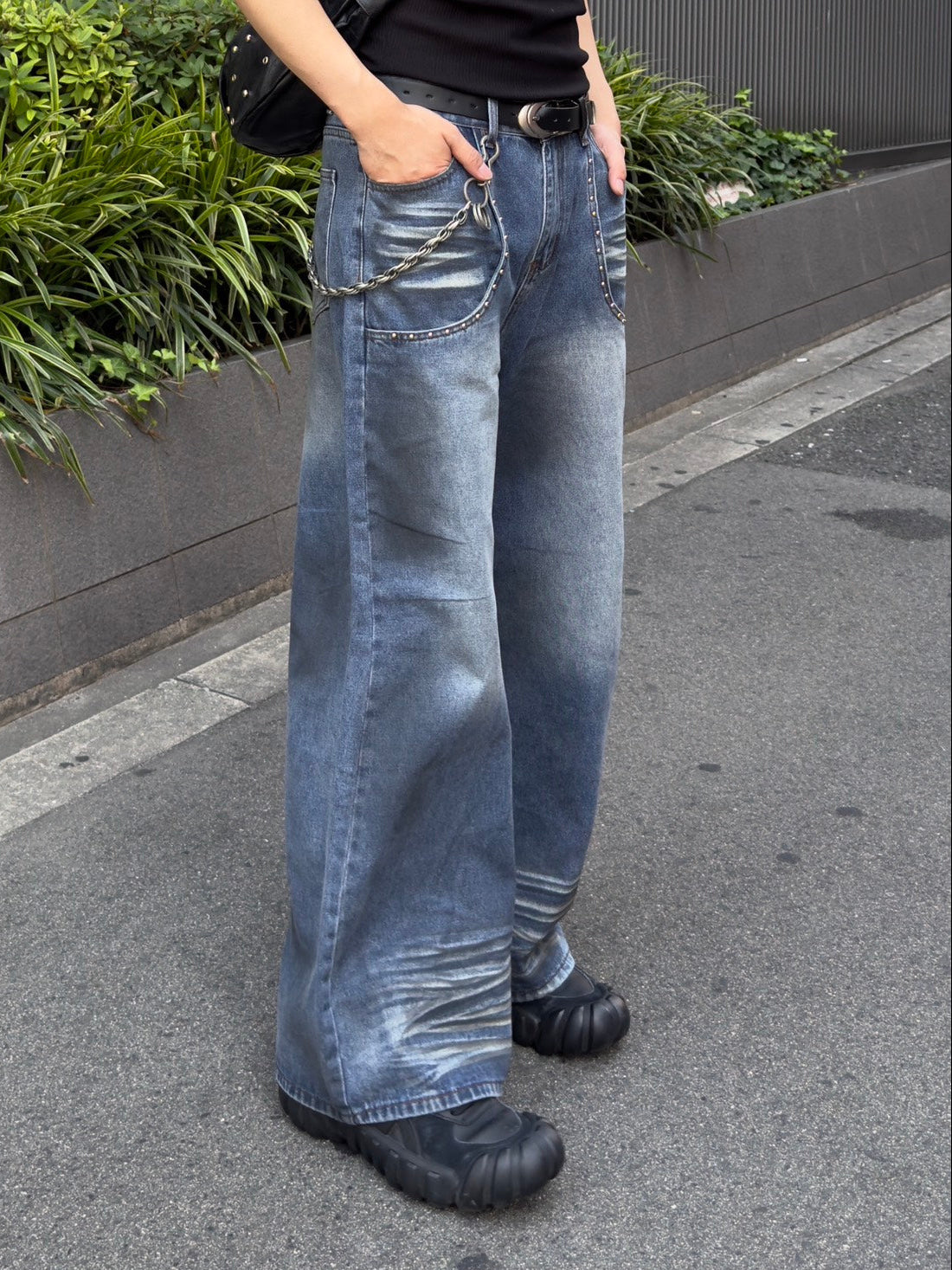 HEP FIVE店WEB限定受注制【Chikashitsu +】pocket rivet dirty wash denim pants