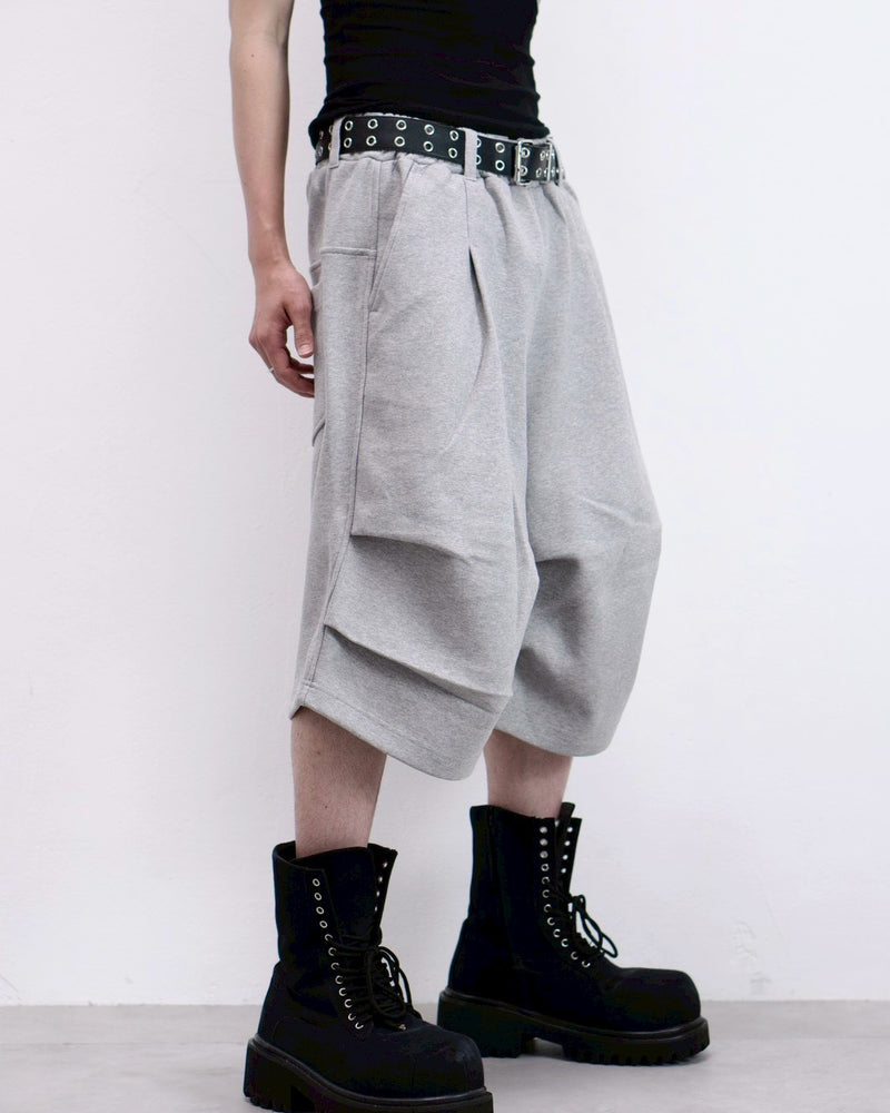 受注制【Chikashitsu +】volume tuck bermuda sweat pants (2color)