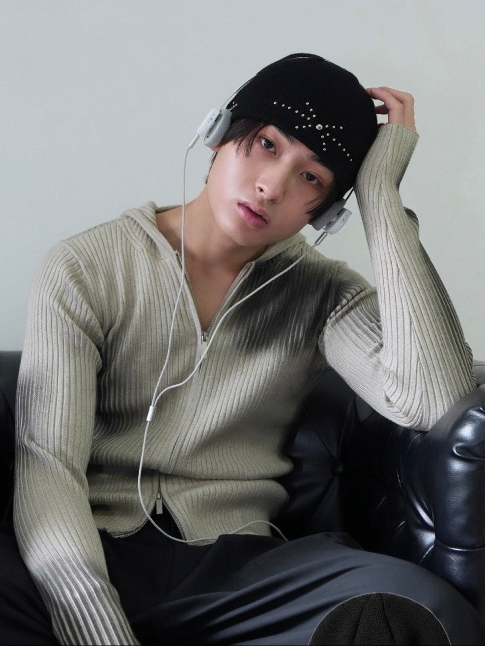 受注制【Chikashitsu +】stella studs knit beanie